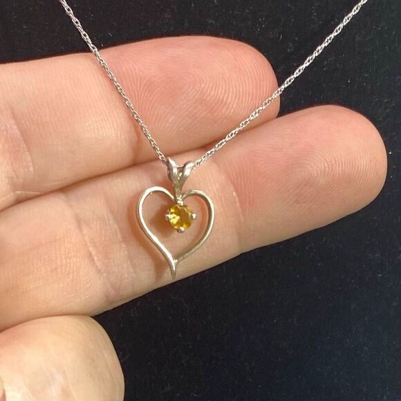 ARL Stunning Citrine & Sterling 925 Silver Heart Necklace - Picture 2 of 11